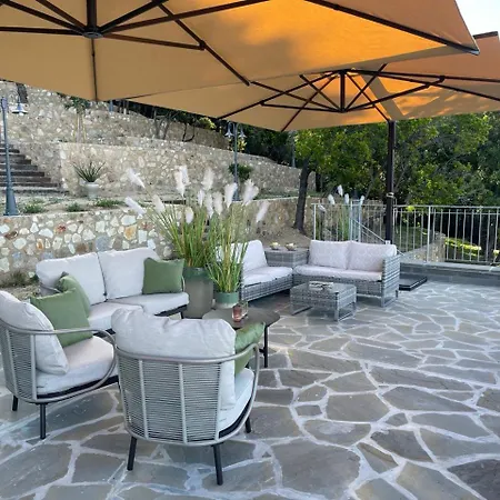 Casa vacanze Borgo Dell'uccellaia - Quarzo